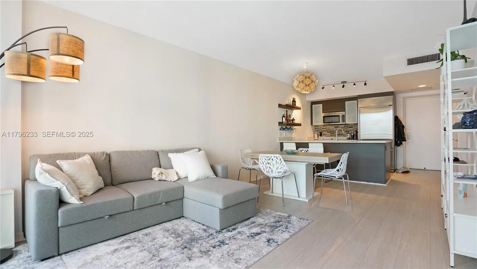 Foto de propiedad en 55 SE 6th Street 1804, Miami, FL 33131 Miami con MLS# 