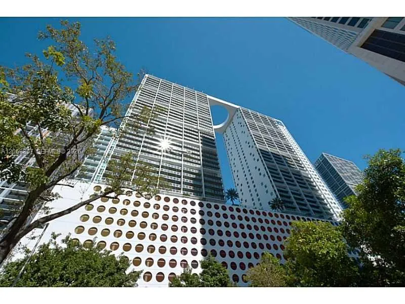 Foto de propiedad en 55 SE 6th Street 2007, Miami, FL 33131 Miami con MLS# 