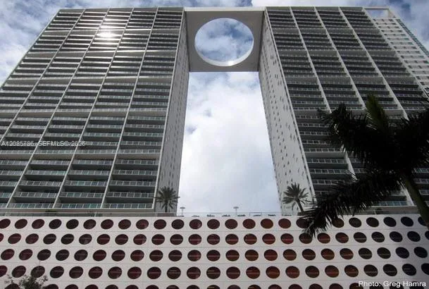 En Venta 55 SE 6th Street 2702, Miami, FL 33131, Miami, FL 33131