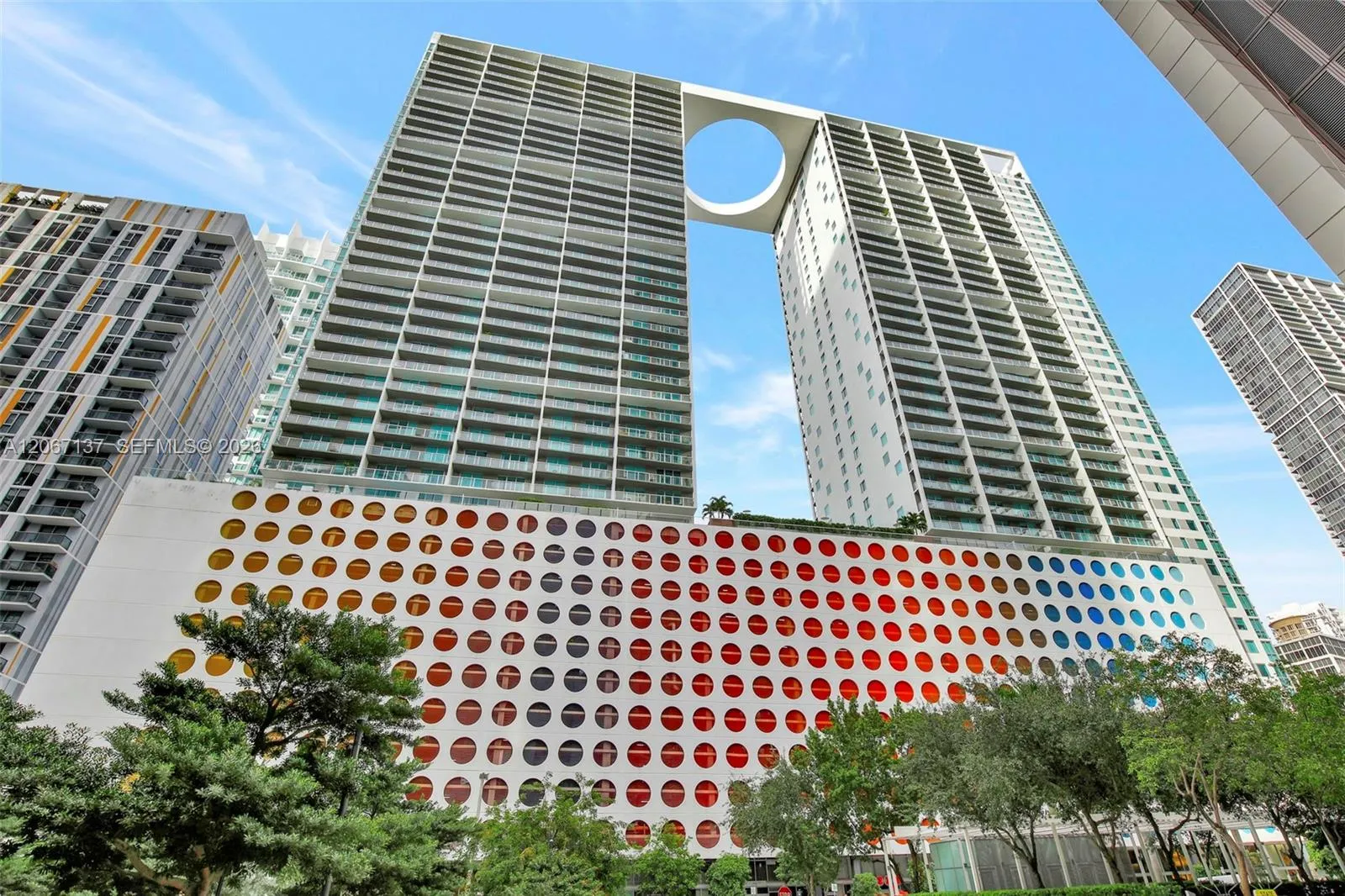 Foto de propiedad en 55 SE 6th Street 3802, Miami, FL 33131 Miami con MLS# 