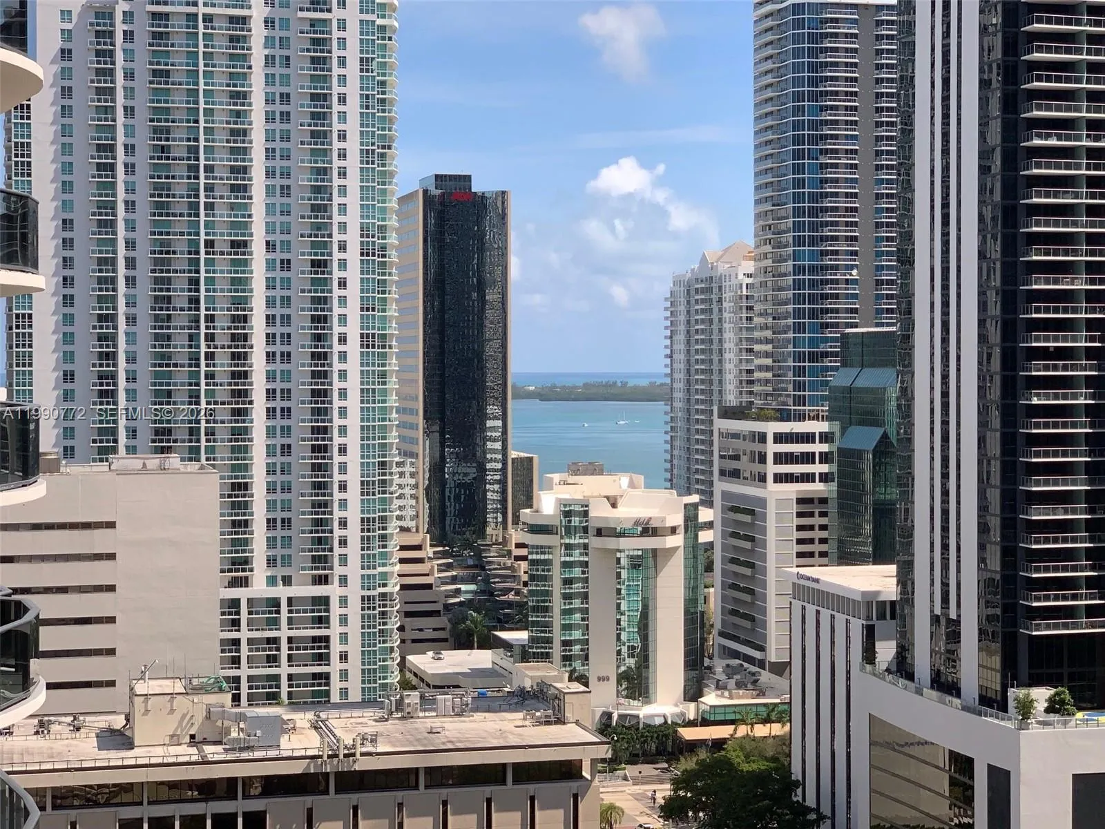 Foto de propiedad en 55 SW 9 Street 2003, Miami, FL 33130 Miami con MLS#