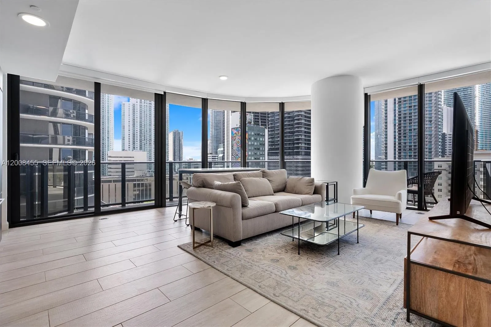 Vendido 55 SW 9th Street 1103, Miami, FL 33130, Miami, FL 33130