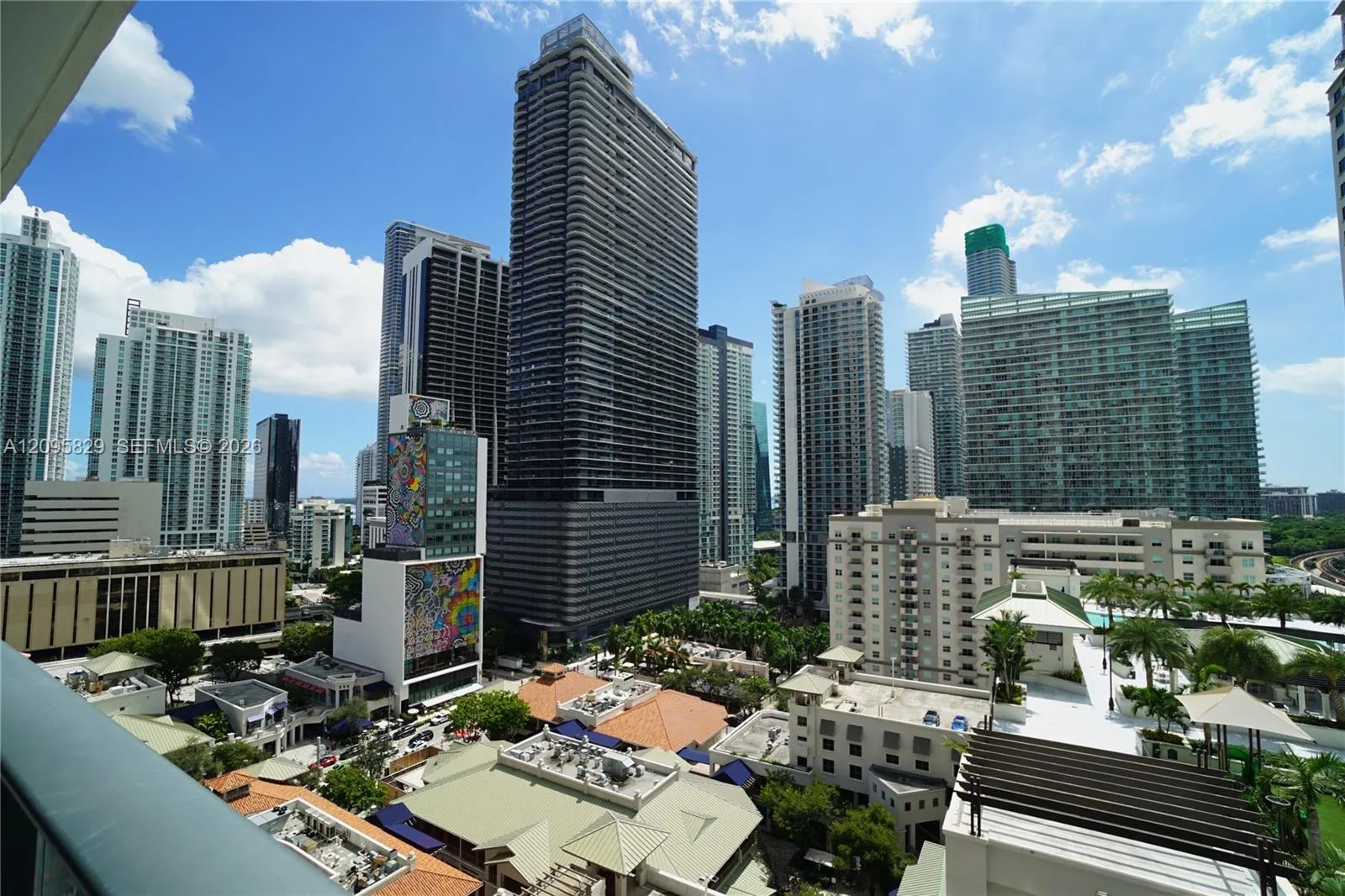En Venta 55 SW 9th Street 1405, Miami, FL 33130, Miami, FL 33130