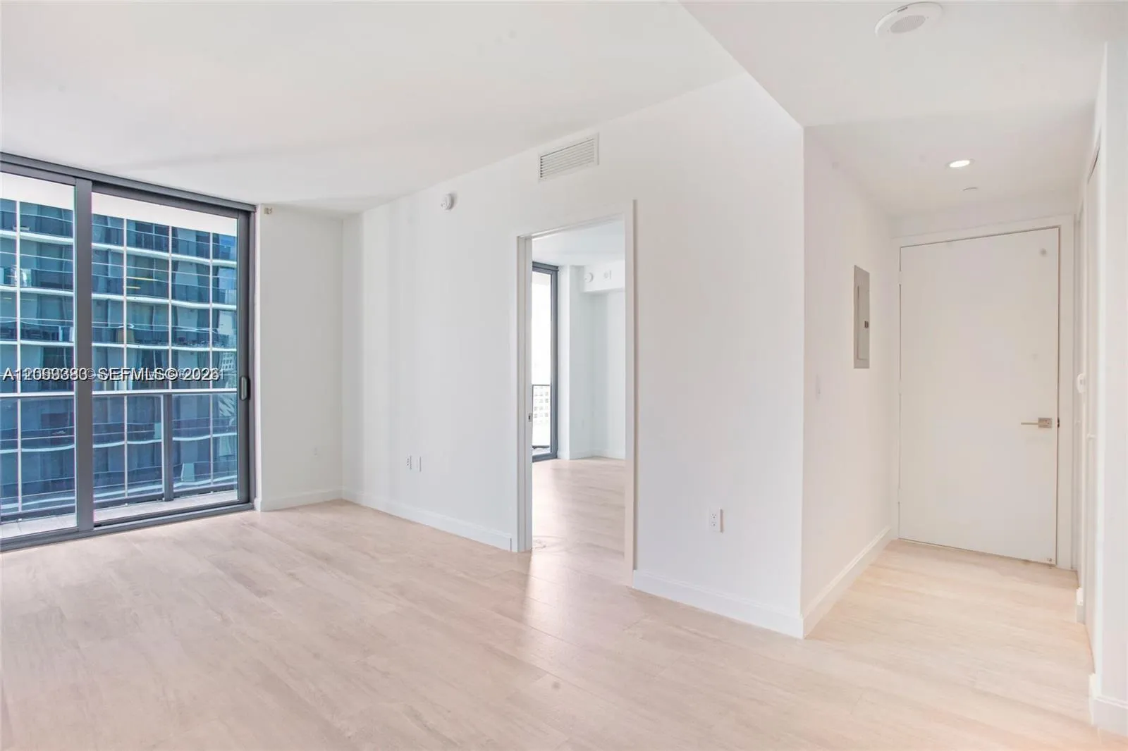 Foto de propiedad en 55 SW 9th Street 1907, Miami, FL 33130 Miami con MLS#