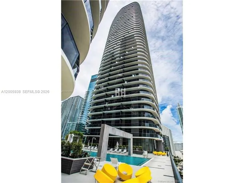 Foto de propiedad en 55 SW 9th Street 3610, Miami, FL 33130 Miami con MLS#