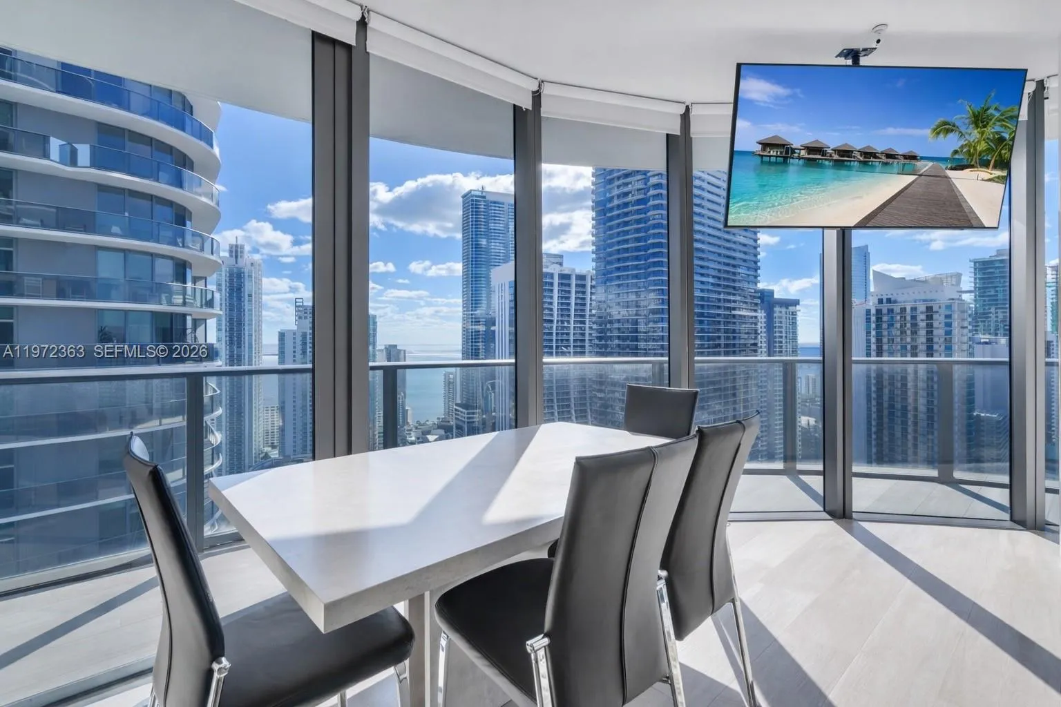 Vendido 55 SW 9th Street 3703, Miami, FL 33130, Miami, FL 33130