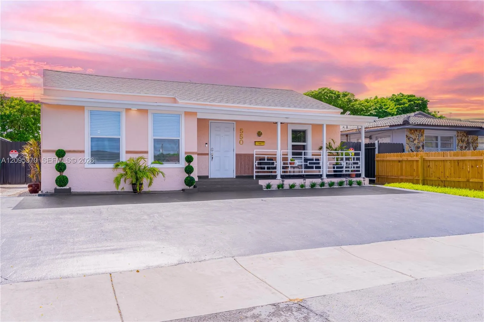 En Venta 550 NW 43rd Place, Miami, FL 33126, Miami, FL 33126
