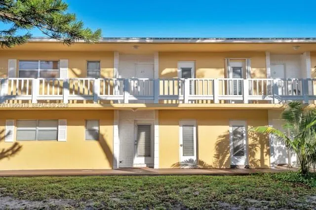 Foto de propiedad en 550 SE 2nd Avenue G25, Deerfield Beach, FL 33441 Deerfield Beach con MLS# 
