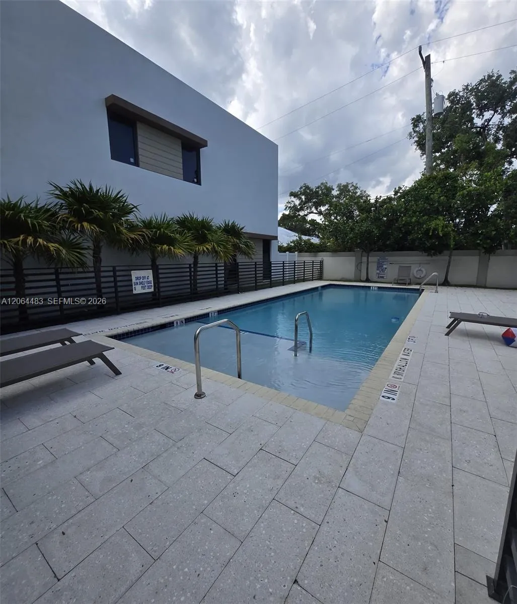 Foto de propiedad en 5503 W Oak Way 5503, Dania Beach, FL 33314 Dania Beach con MLS# 