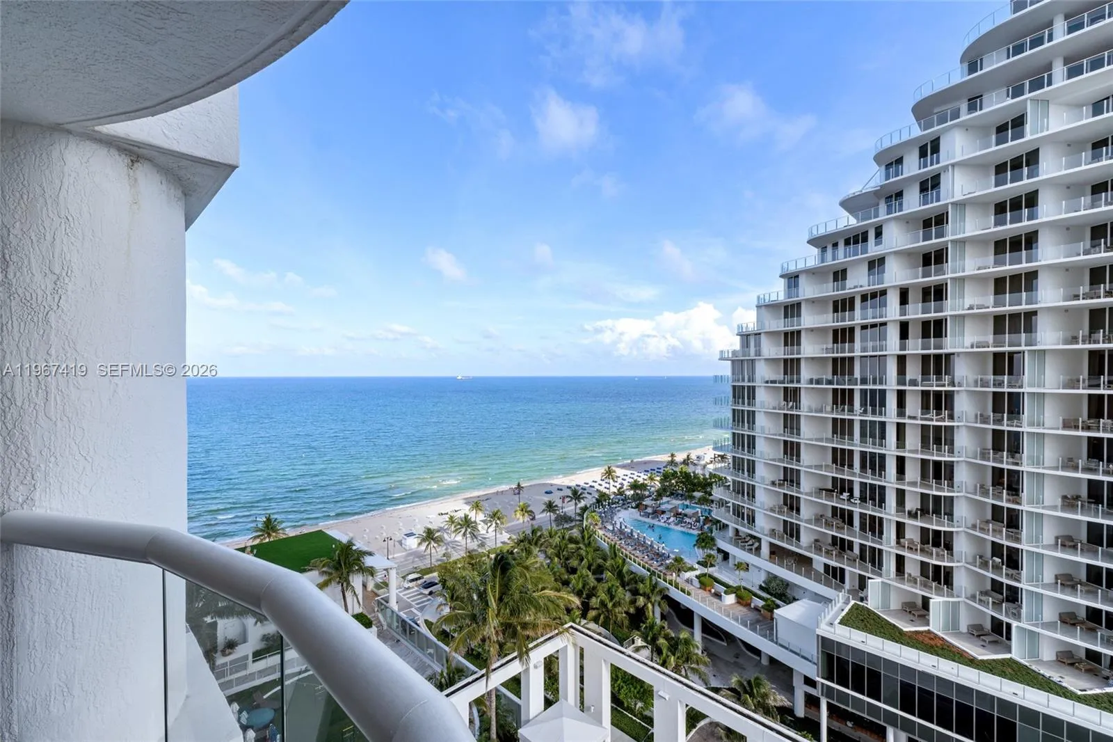 Foto de propiedad en 551 N Fort Lauderdale Beach Boulevard H1212, Fort Lauderdale, FL 33304 Fort Lauderdale con MLS# 