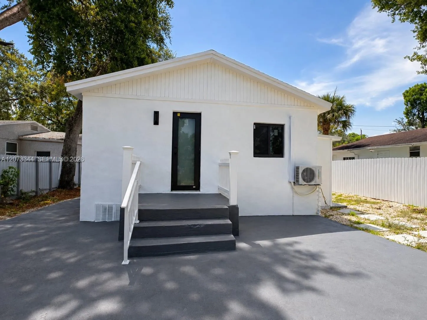 Foto de propiedad en 5511 NW 4th Avenue B, Miami, FL 33127 Miami con MLS# 