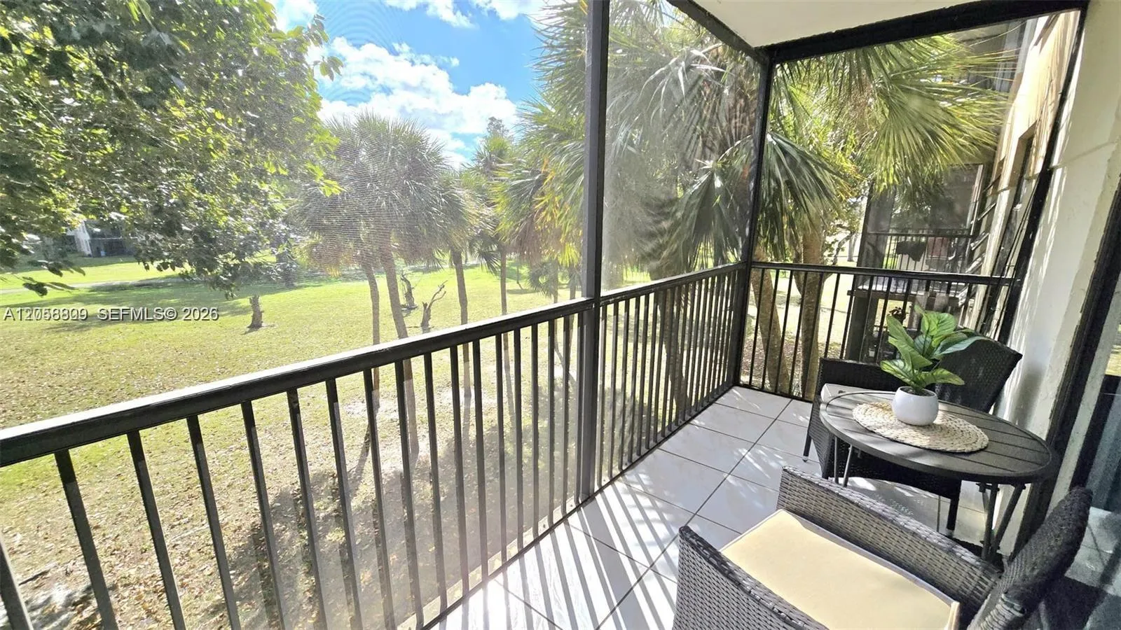 Foto de propiedad en 5530 NW 44th Street 306C, Lauderhill, FL 33319 Lauderhill con MLS# 