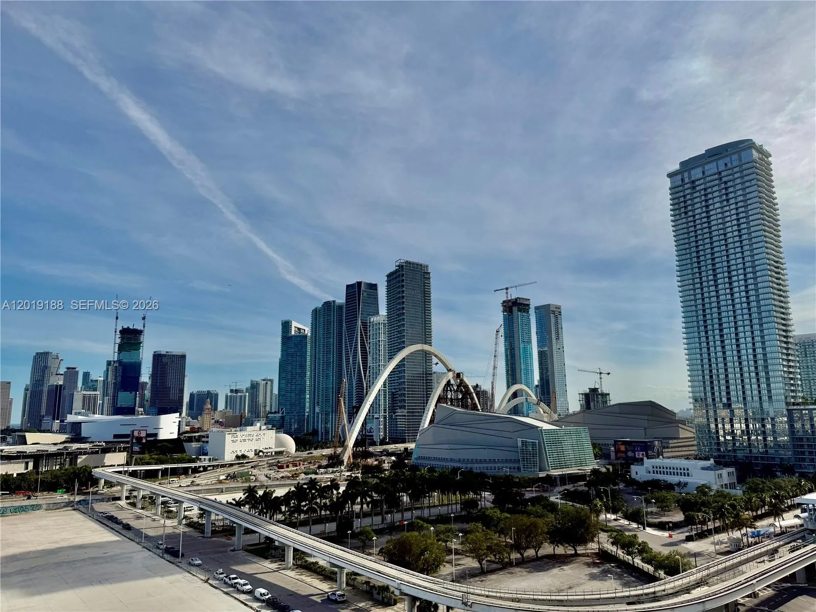 Foto de propiedad en 555 NE 15th Street 15H, Miami, FL 33132 Miami con MLS# 