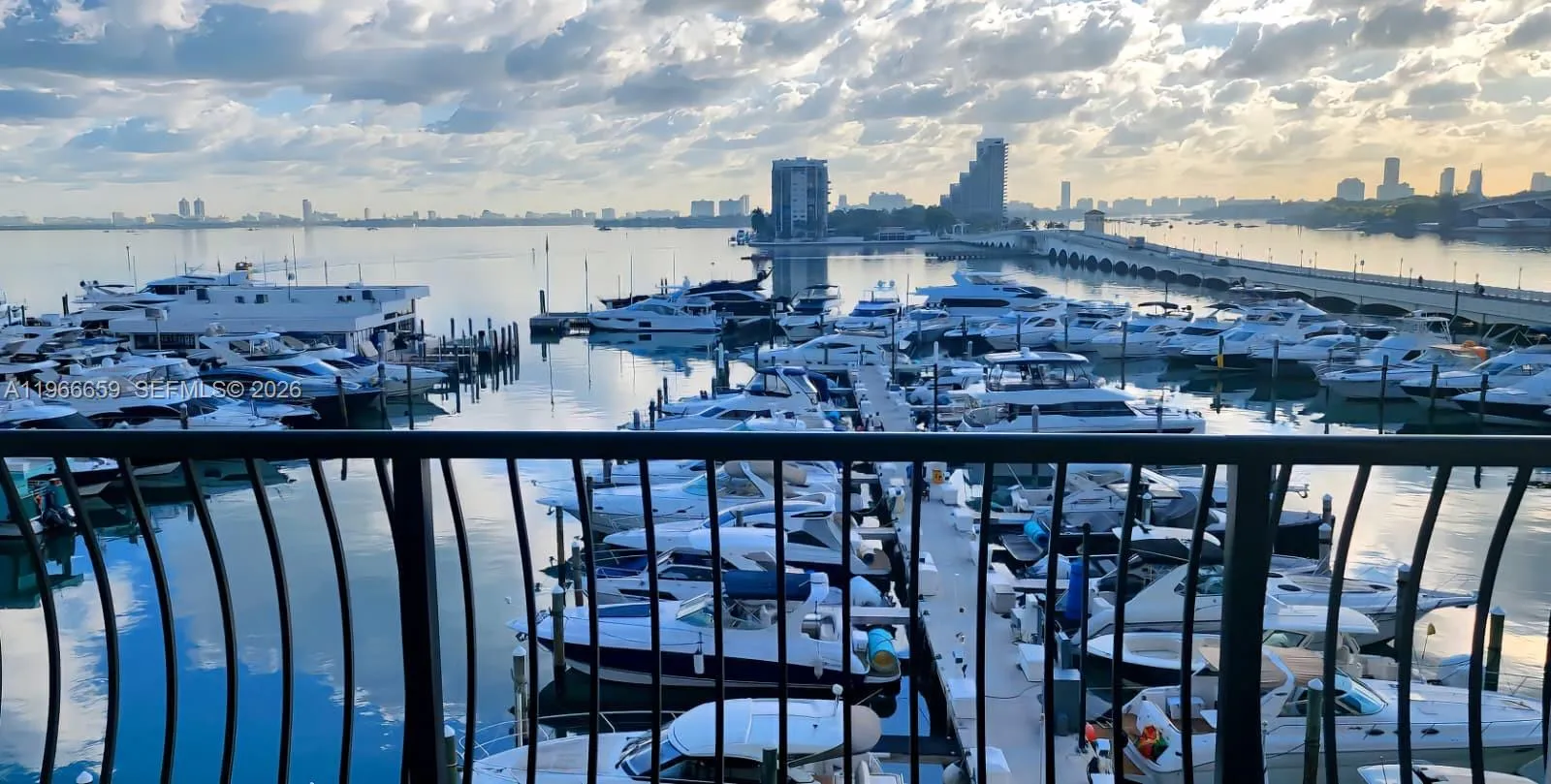 En Renta 555 NE 15th Street 516, Miami, FL 33132, Miami, FL 33132