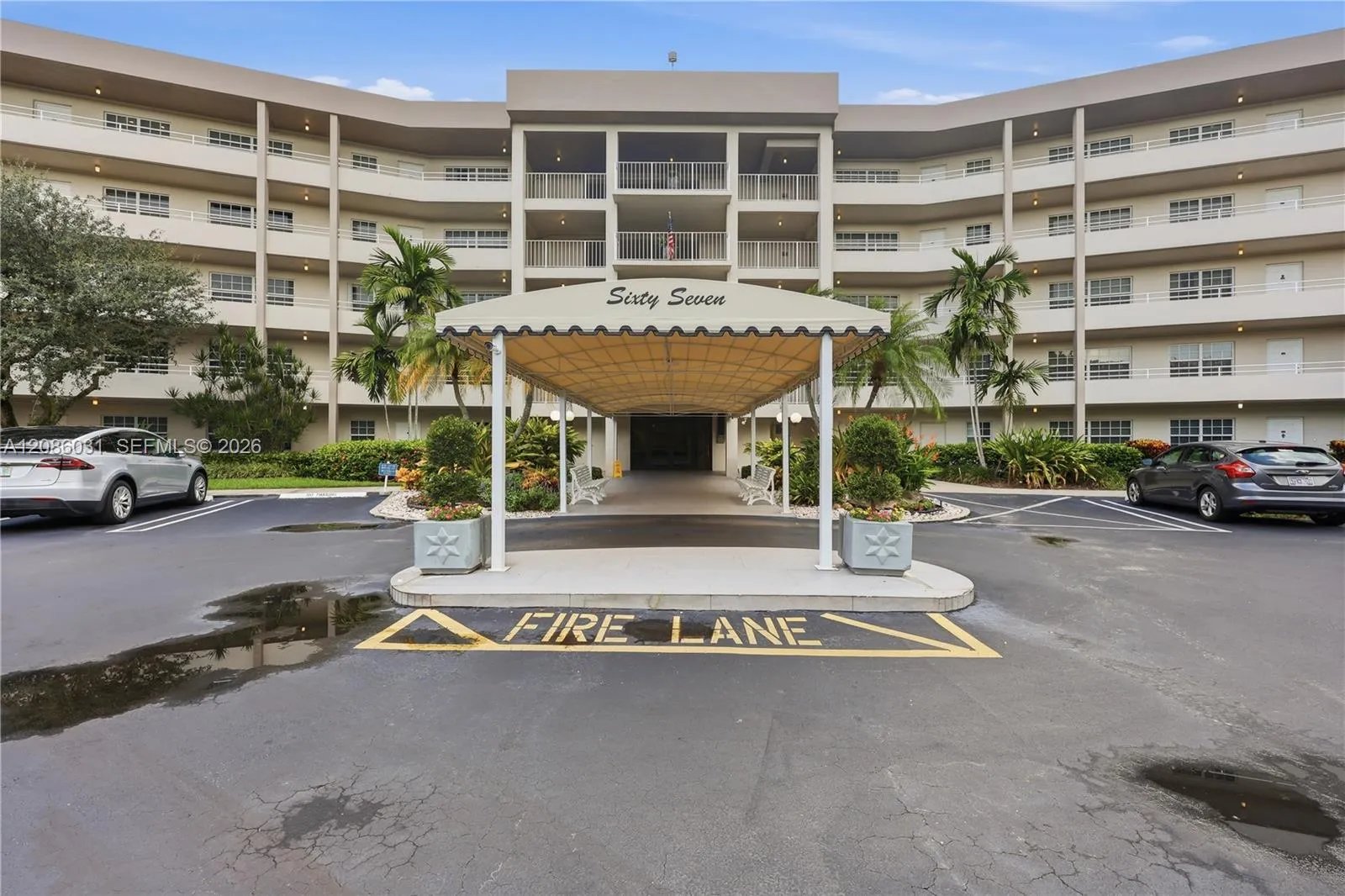 En Venta 555 Oaks Lane 309, Pompano Beach, FL 33069, Pompano Beach, FL 33069