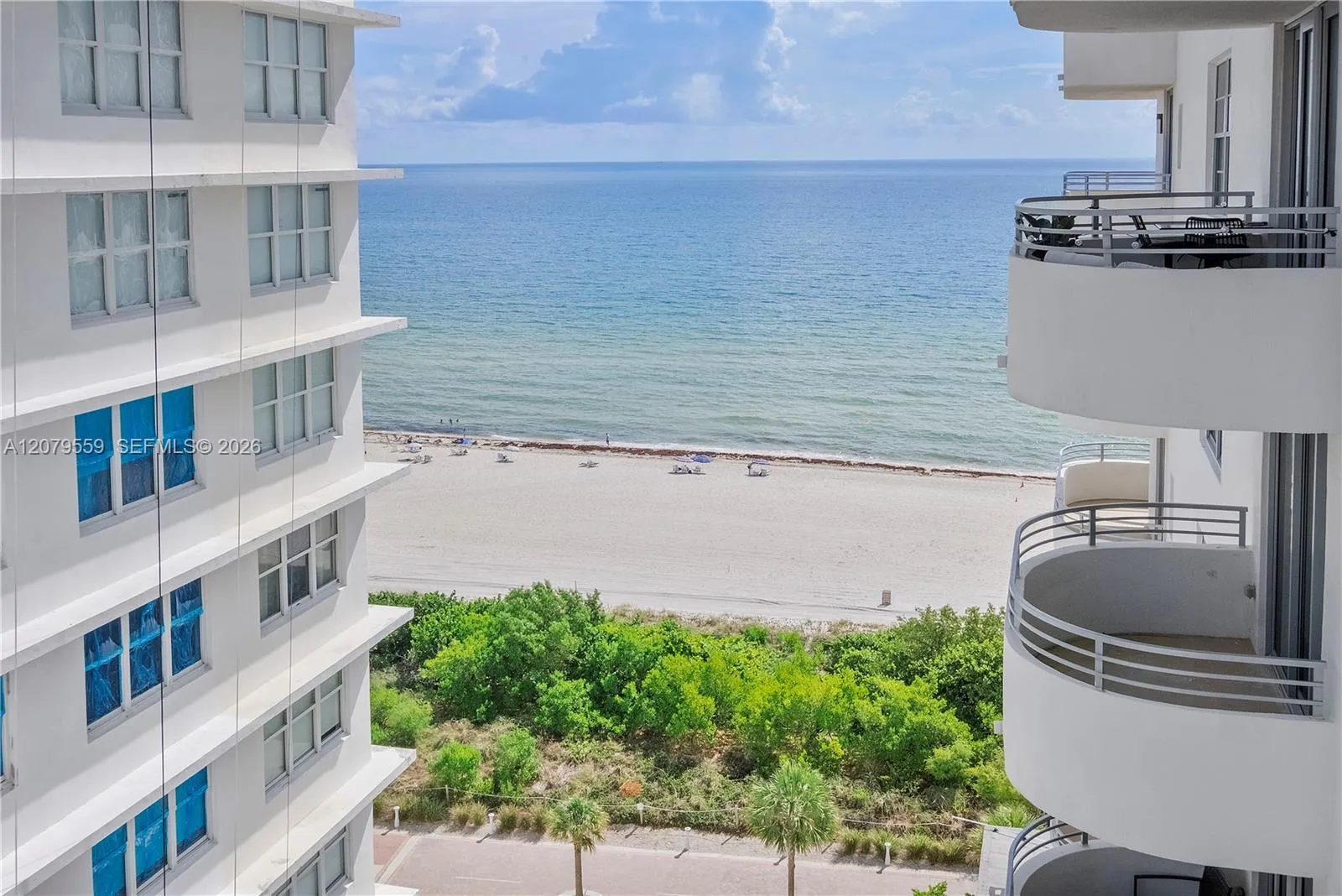 Foto de propiedad en 5555 Collins Avenue 14B, Miami Beach, FL 33140 Miami Beach con MLS# 