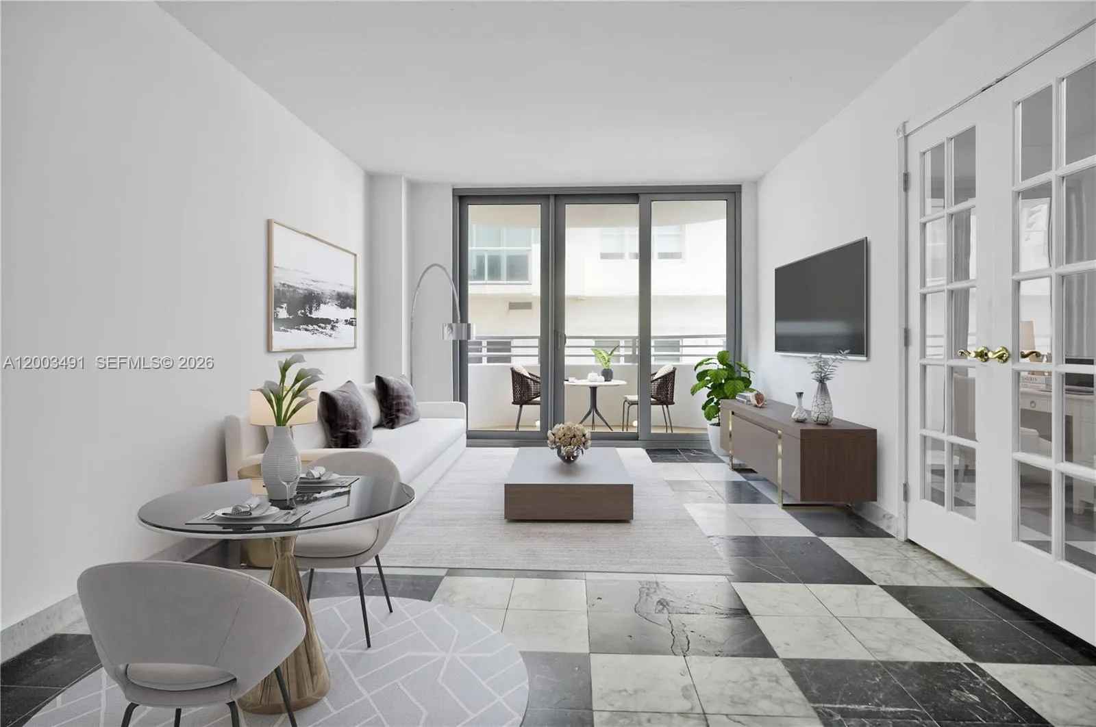 Foto de propiedad en 5555 Collins Avenue 3C, Miami Beach, FL 33140 Miami Beach con MLS# 