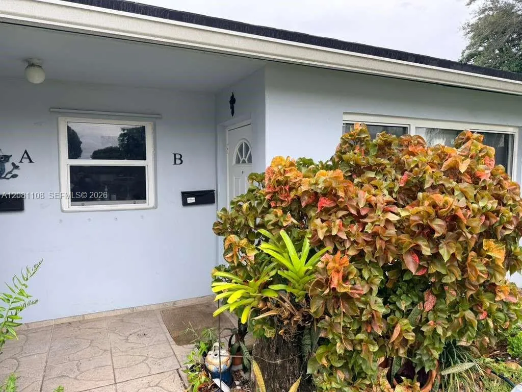En Venta 557 High Point Drive B, Delray Beach, FL 33445, Delray Beach, FL 33445