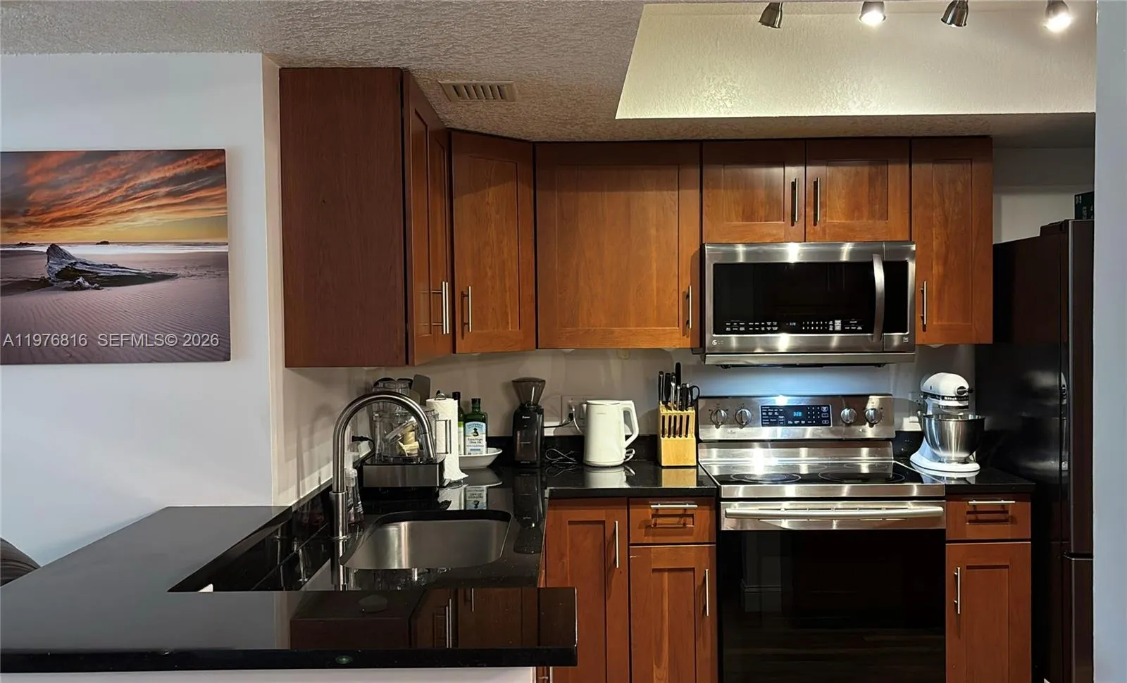 Vendido 5570 NW 44th Street 204A, Lauderhill, FL 33319, Lauderhill, FL 33319