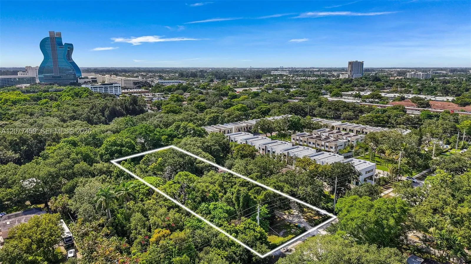Foto de propiedad en 5571 SW 40th Avenue, Dania Beach, FL 33314 Dania Beach con MLS# 