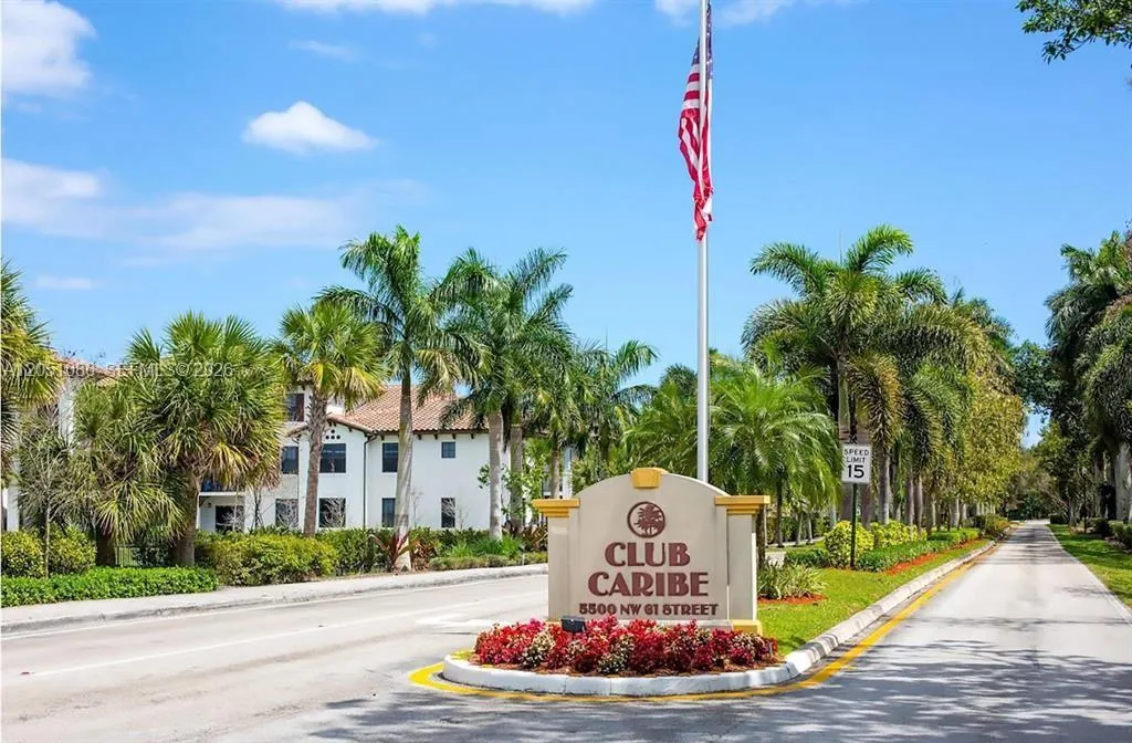 Alquilada 5580 NW 61st Street 627, Coconut Creek, FL 33073, Coconut Creek, FL 33073