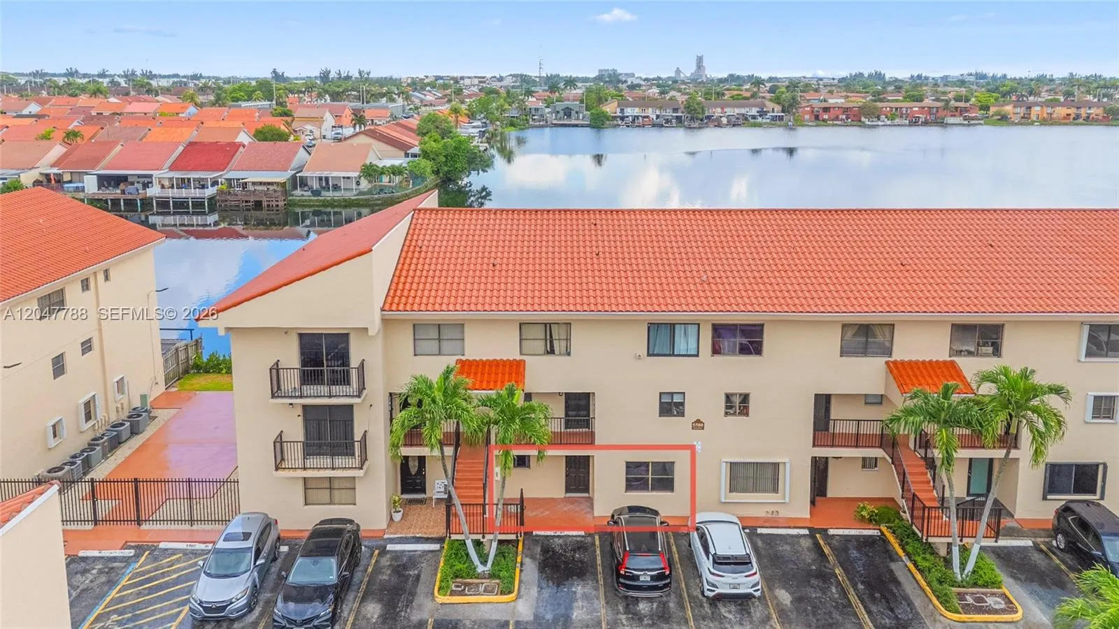 Vendido 5580 W 26th Court 102, Hialeah, FL 33016, Hialeah, FL 33016