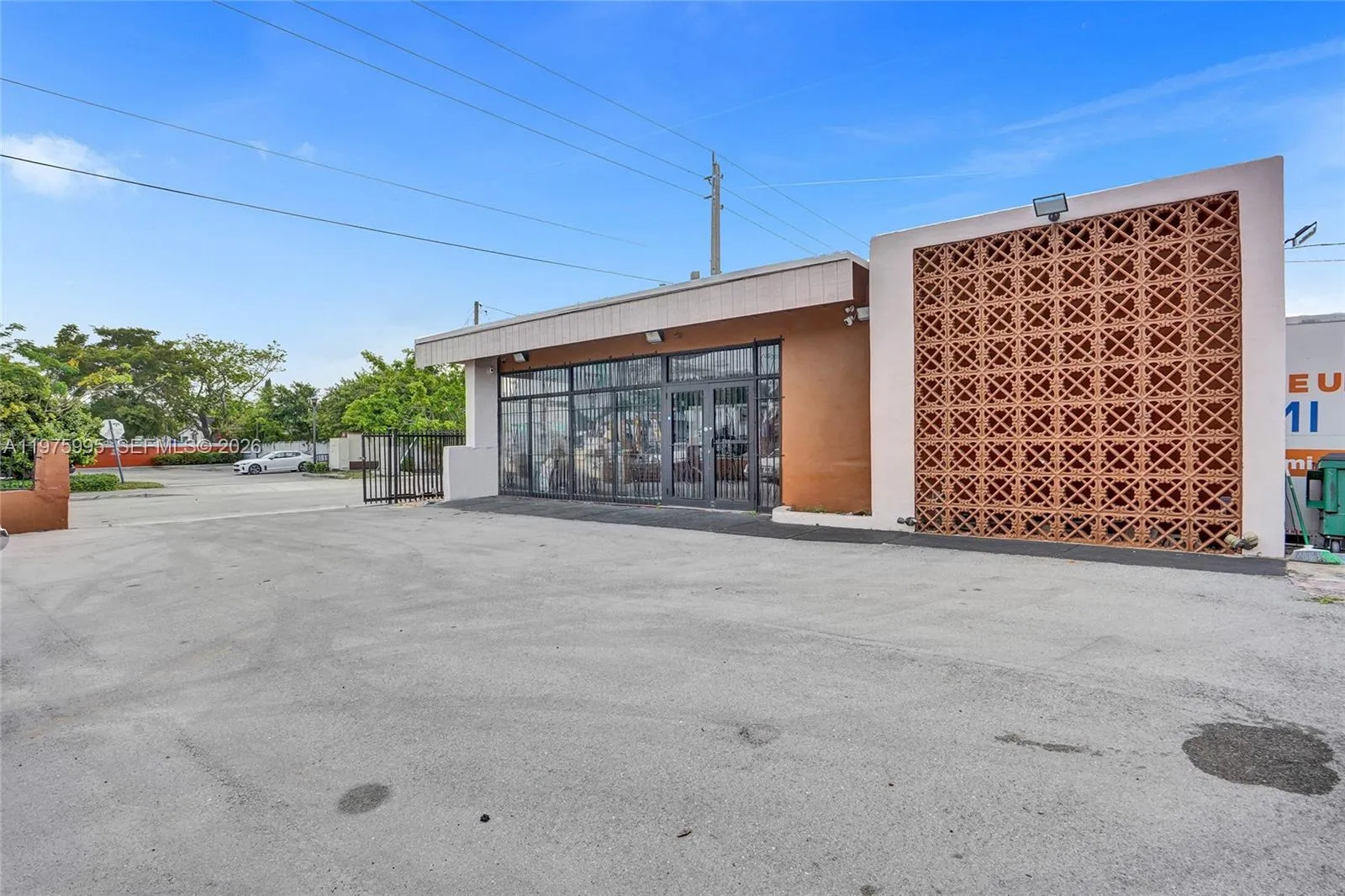En Venta 5595 NW 17th Avenue, Miami, FL 33142, Miami, FL 33142