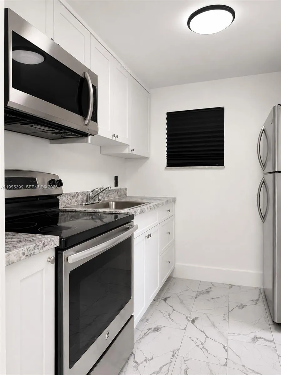 Foto de propiedad en 56 NW 62nd Street 2, Miami, FL 33150 Miami con MLS# 
