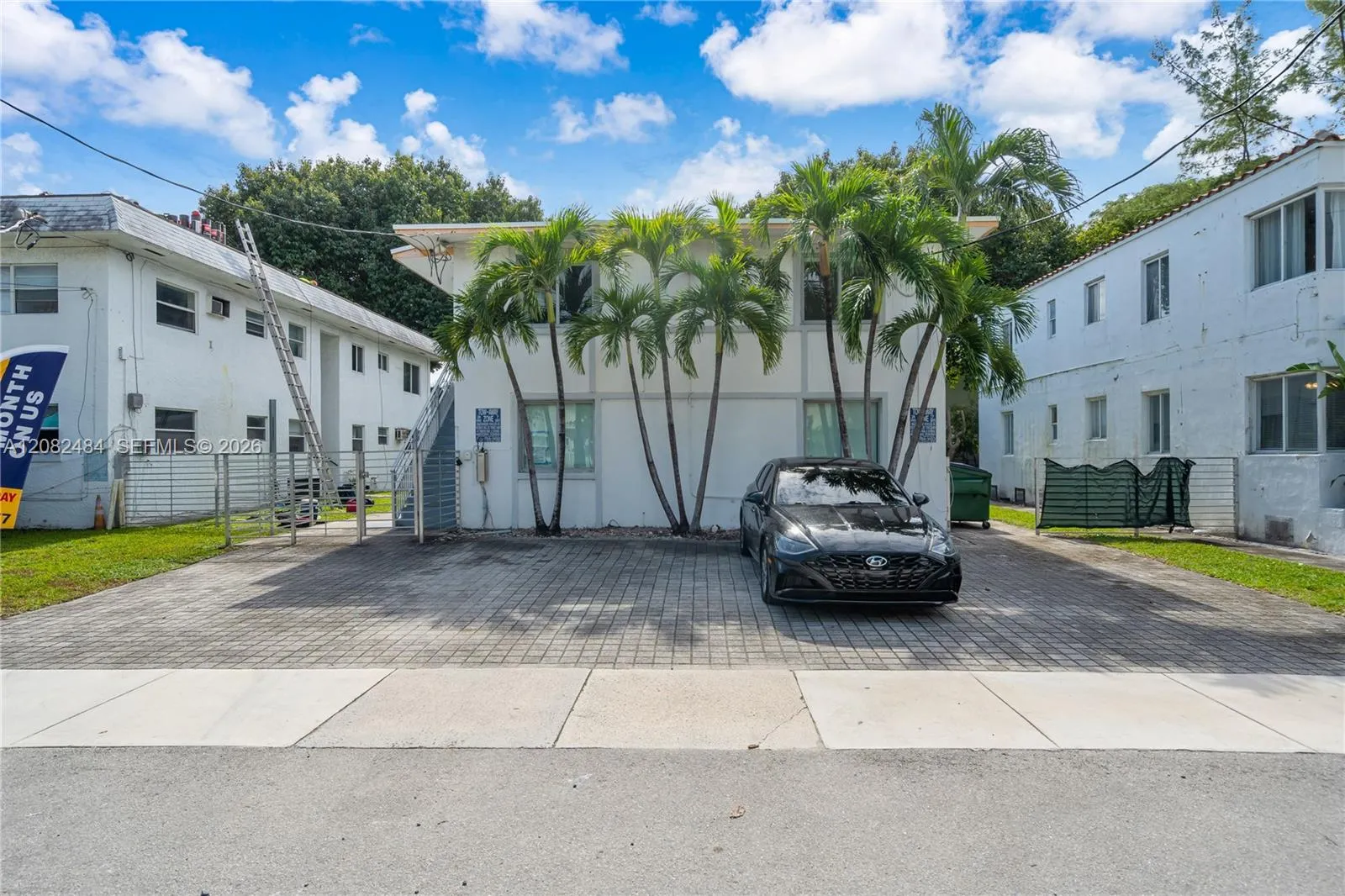 Foto de propiedad en 560 NE 63rd Street 3, Miami, FL 33138 Miami con MLS# 