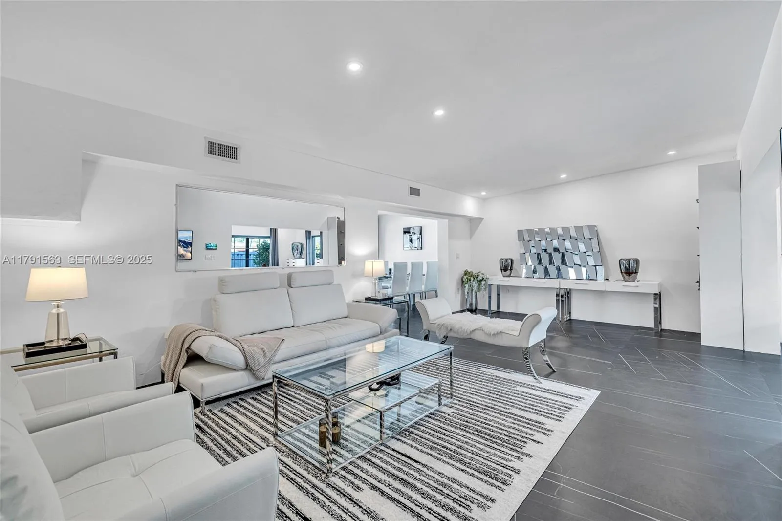 En Renta 560 NW 116th Terrace, Miami, FL 33168, Miami, FL 33168