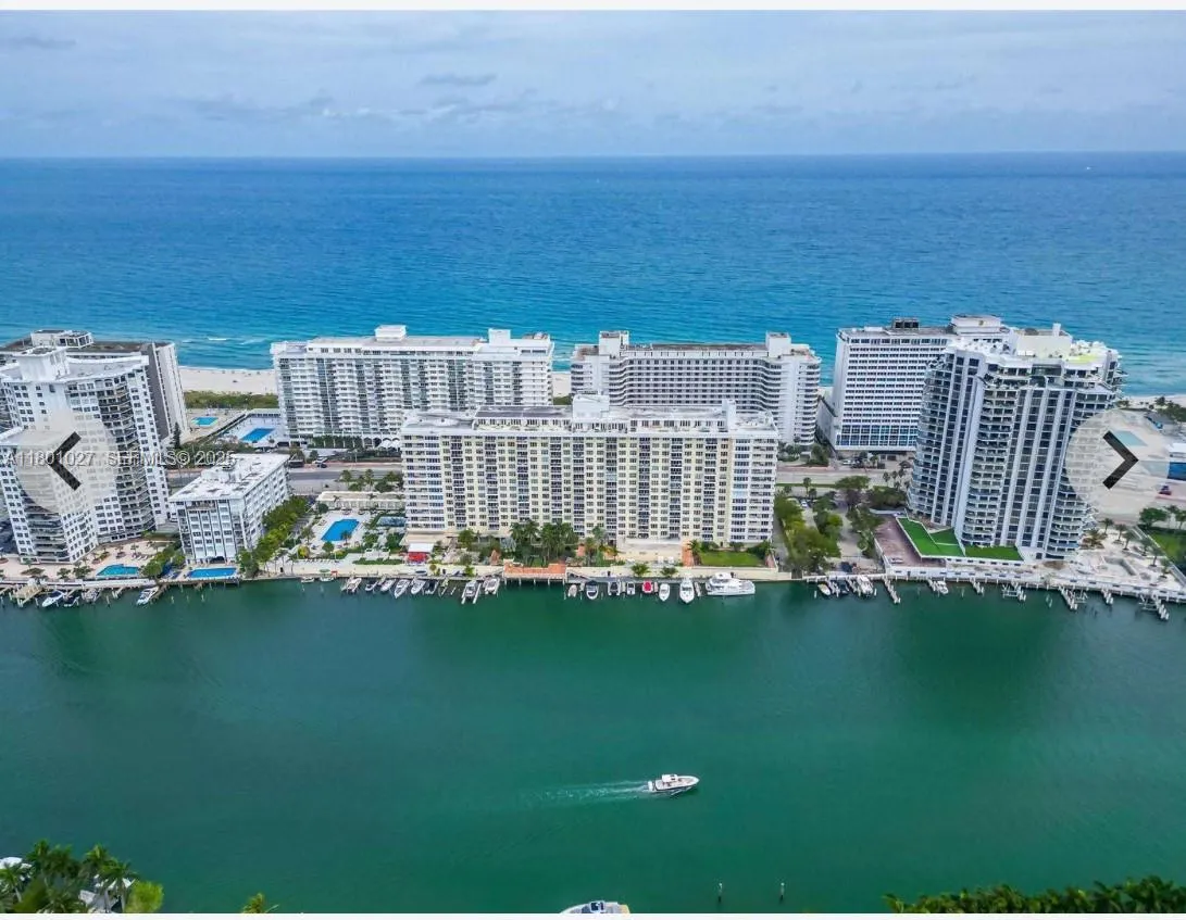 Foto de propiedad en 5600 Collins Avenue 14K, Miami Beach, FL 33140 Miami Beach con MLS# 