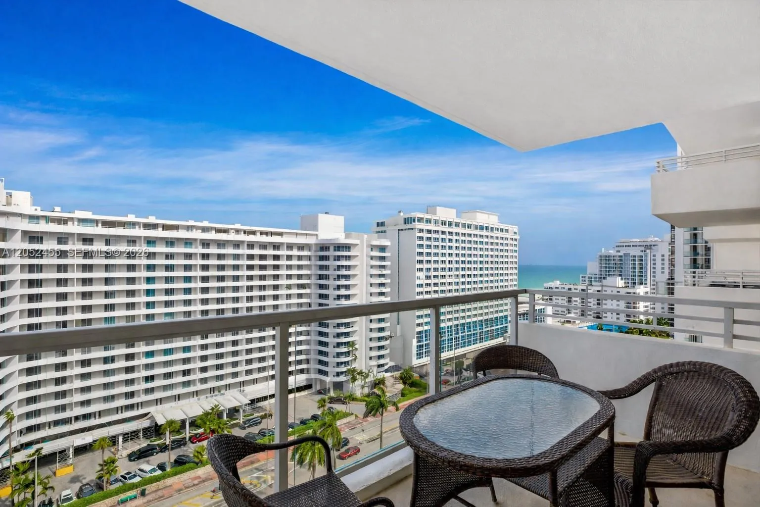 Foto de propiedad en 5600 Collins Avenue 16B, Miami Beach, FL 33140 Miami Beach con MLS# 