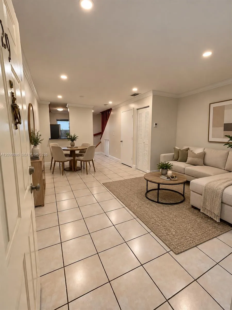 En Renta 5600 NW 6th Street 29, Miami, FL 33126, Miami, FL 33126