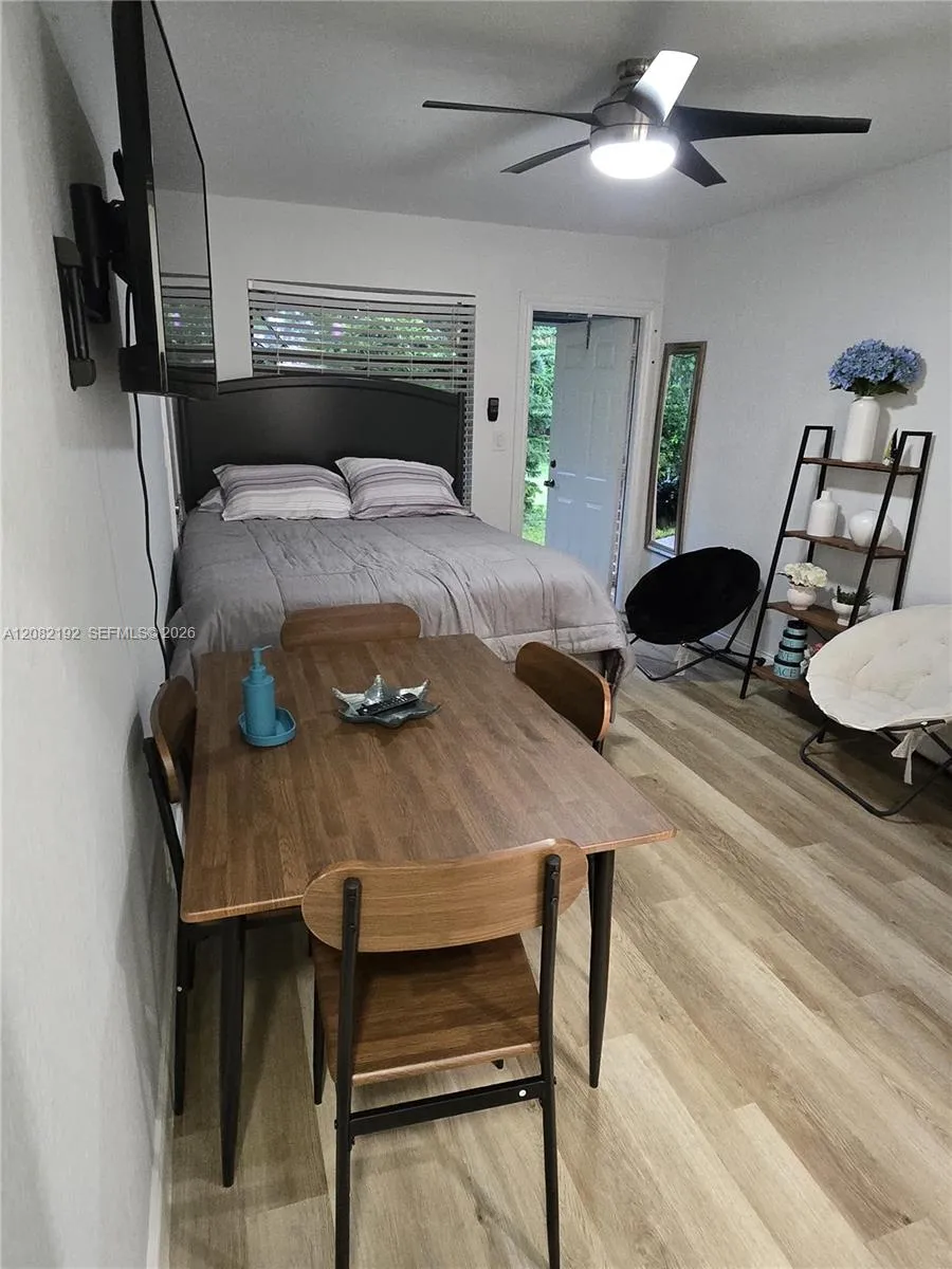 Foto de propiedad en 5600 NW 76th Place B, Coconut Creek, FL 33073 Coconut Creek con MLS# 