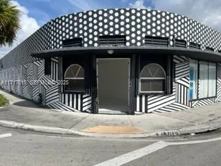 Foto de propiedad en 5600 NW 7th Avenue, Miami, FL 33127 Miami con MLS# 