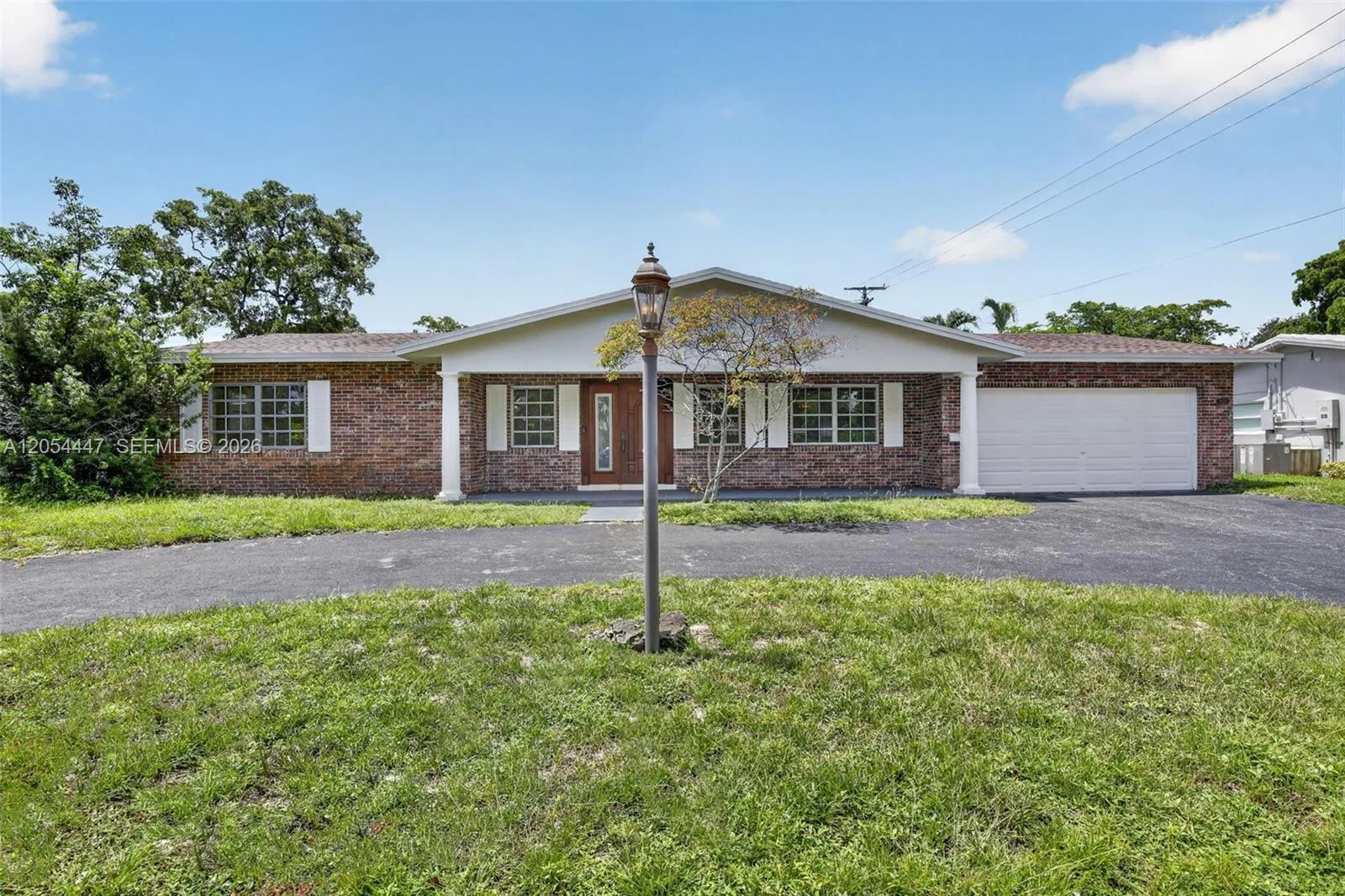Foto de propiedad en 5620 SW 8th Street, Plantation, FL 33317 Plantation con MLS# 