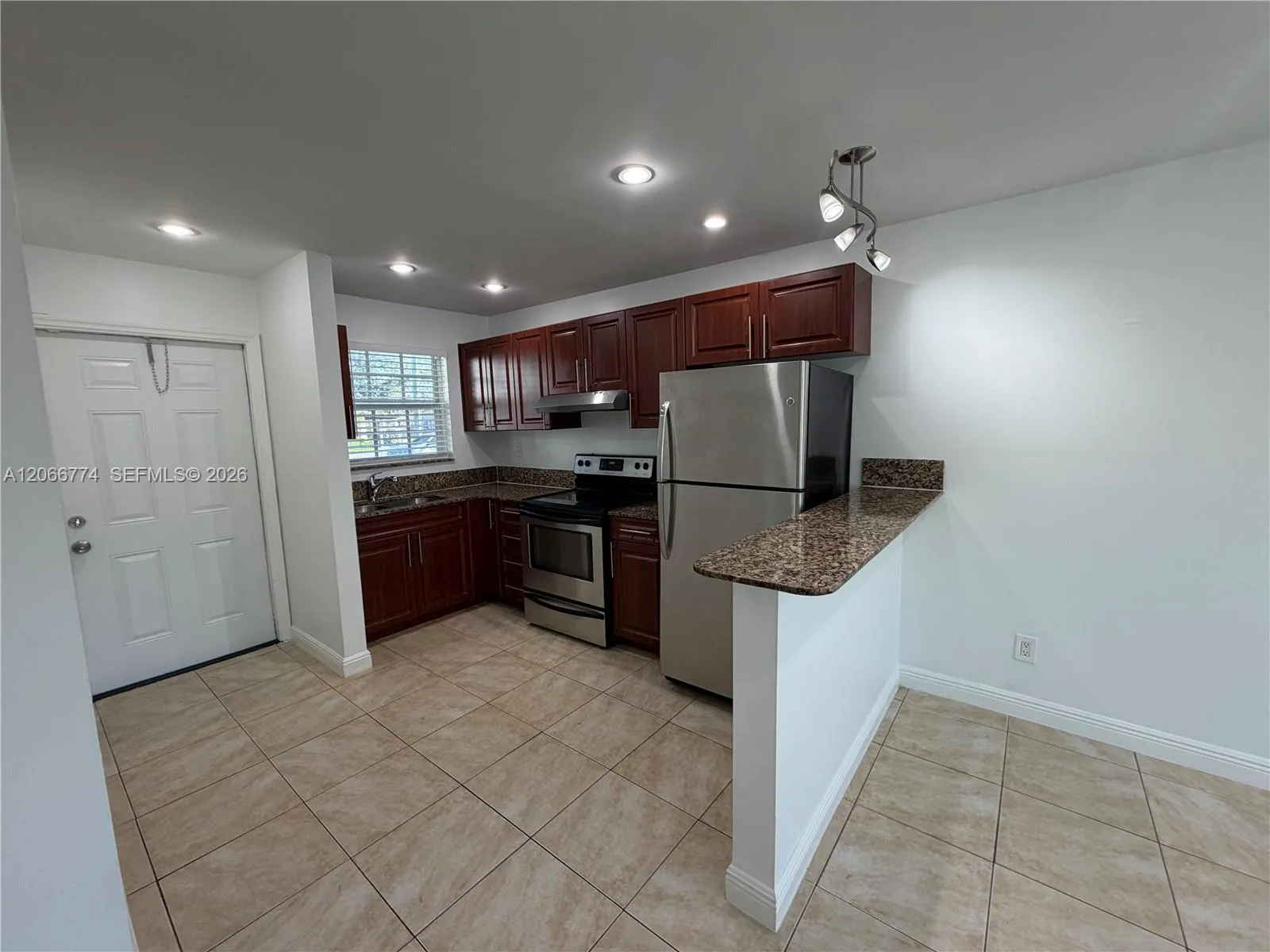 Foto de propiedad en 5621 SW 36th Court 105, Davie, FL 33314 Davie con MLS# 