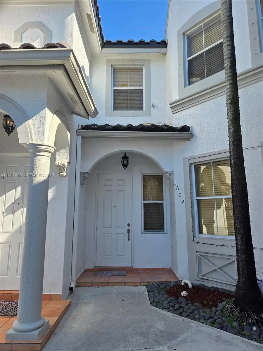 Foto de propiedad en 5630 NW 107th Avenue 1605, Doral, FL 33178 Doral con MLS# 
