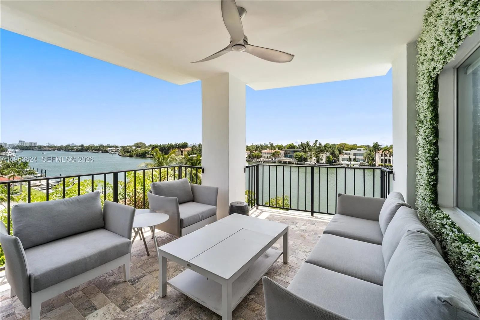 Foto de propiedad en 5640 Collins Avenue 4D, Miami Beach, FL 33140 Miami Beach con MLS# 