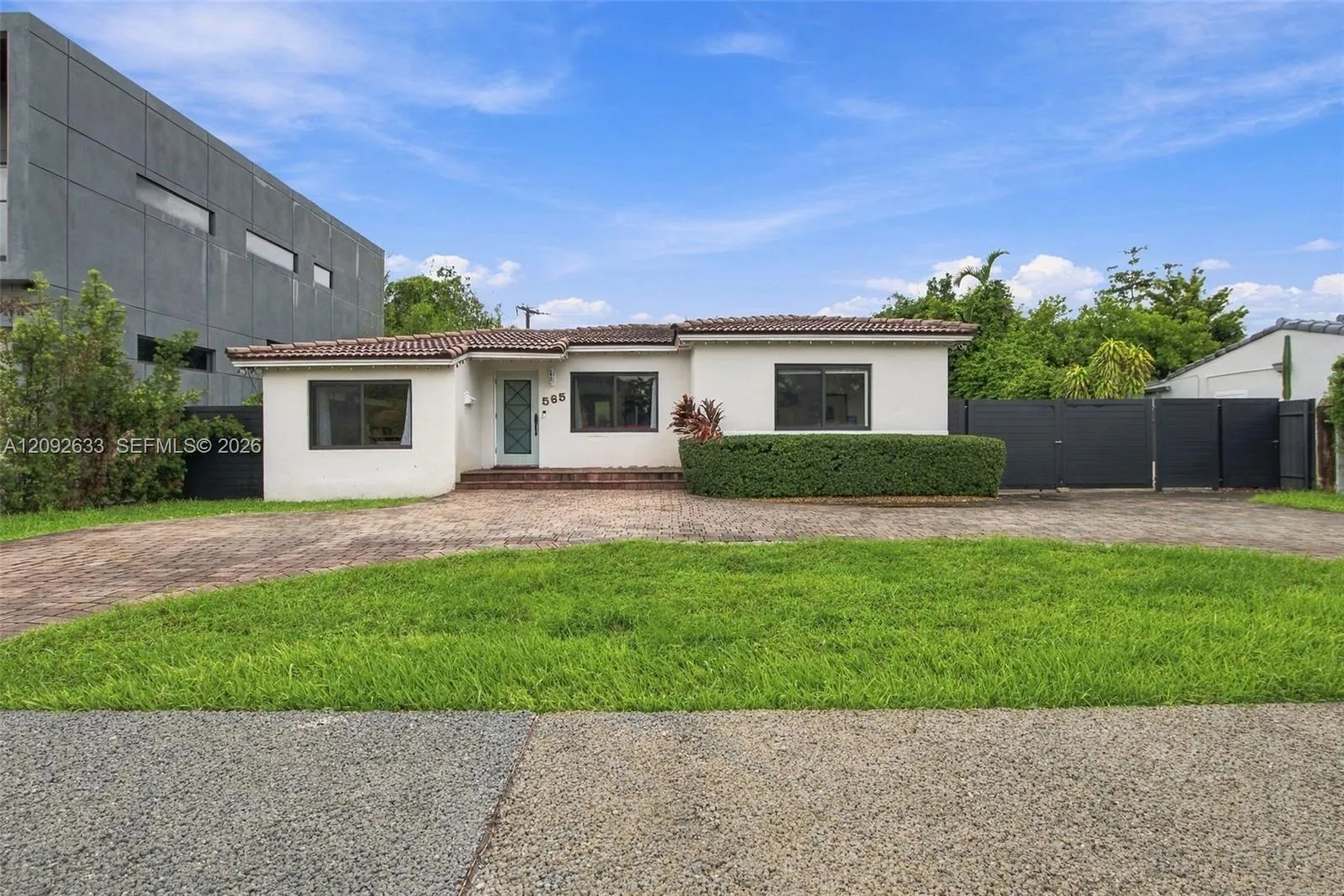 En Venta 565 East Drive, Miami Springs, FL 33166, Miami Springs, FL 33166