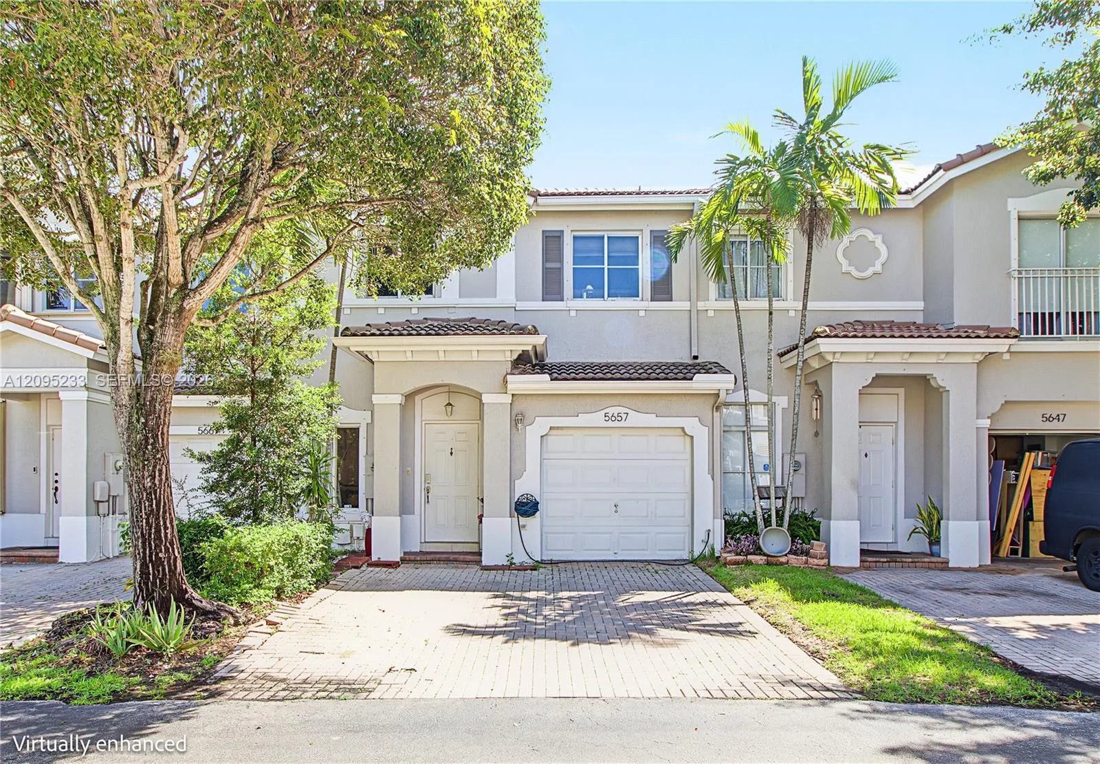 En Venta 5657 NW 113th Avenue, Doral, FL 33178, Doral, FL 33178