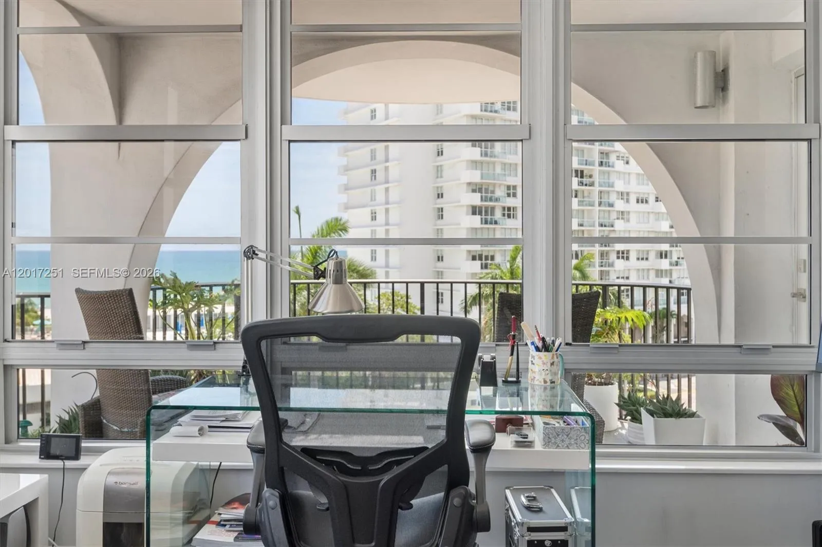 Foto de propiedad en 5660 Collins Avenue 6C, Miami Beach, FL 33140 Miami Beach con MLS# 
