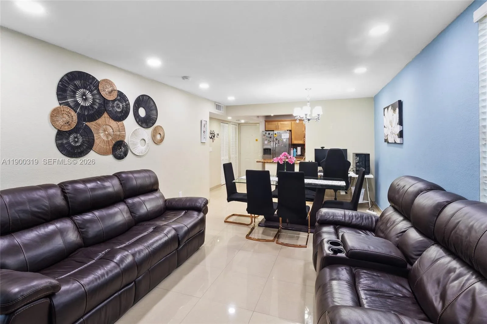 Foto de propiedad en 5665 W 20th Avenue 212, Hialeah, FL 33012 Hialeah con MLS# 
