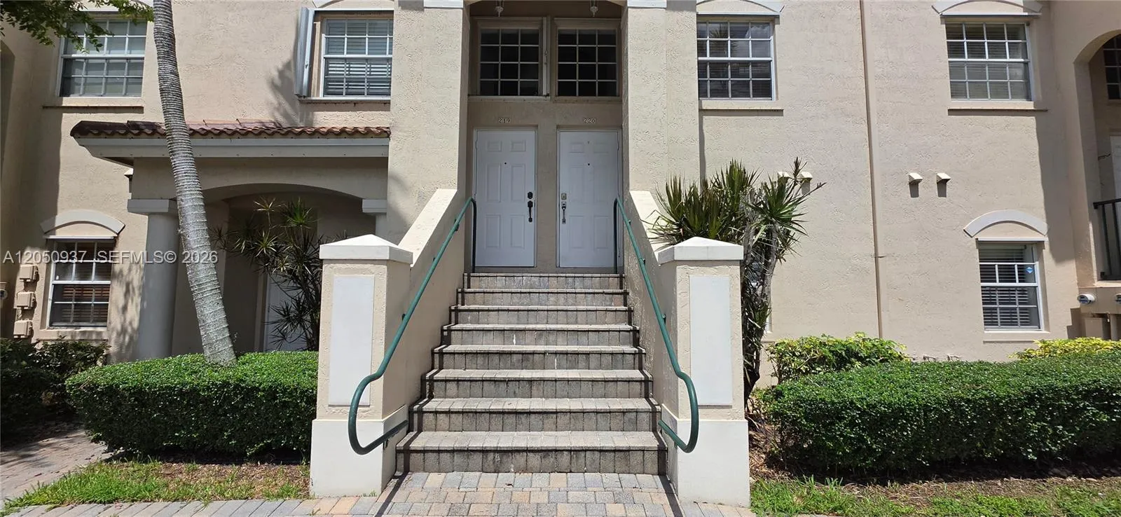 Foto de propiedad en 5670 NW 116th Avenue 220, Doral, FL 33178 Doral con MLS# 
