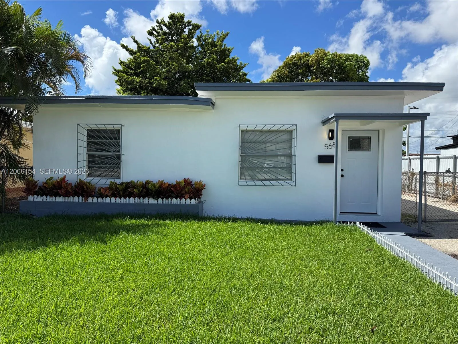 En Renta 568 E 49th Street, Hialeah, FL 33013, Hialeah, FL 33013