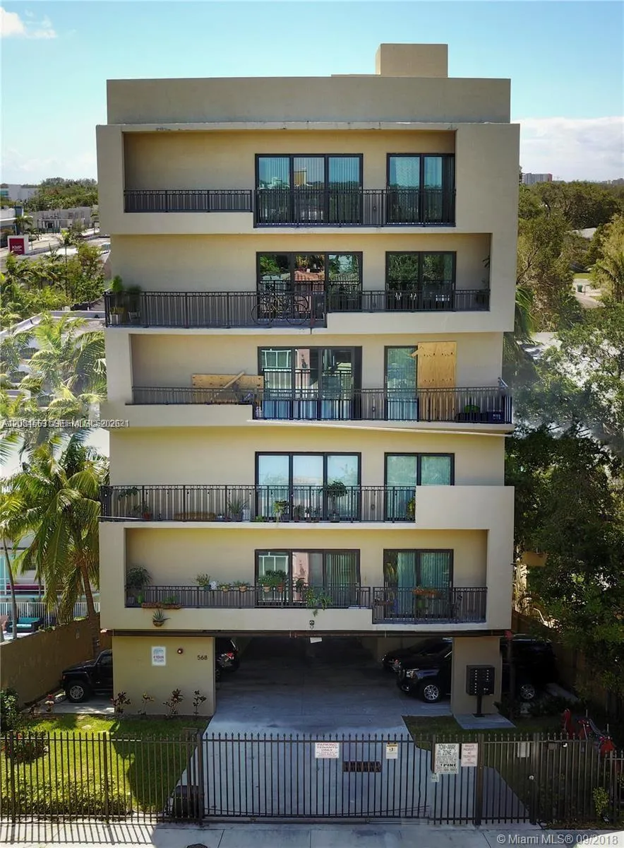 En Renta 568 NE 66th Street 202, Miami, FL 33138, Miami, FL 33138