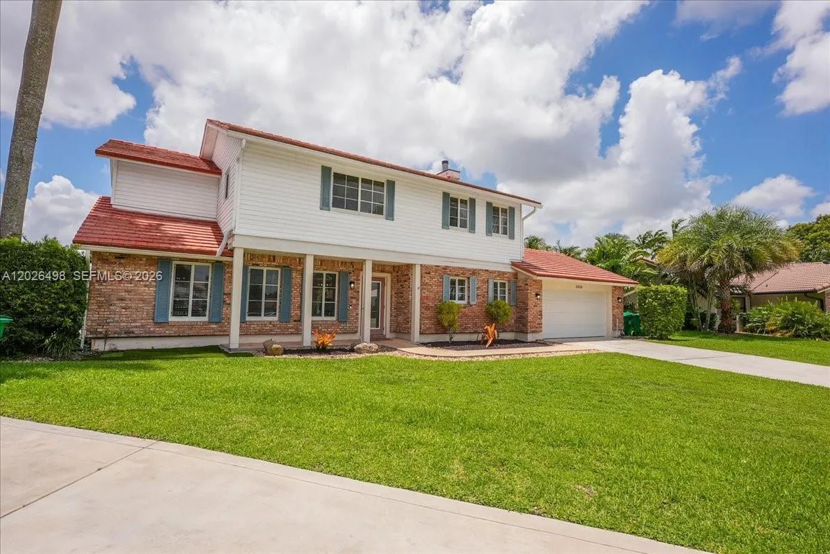 Vendido 5680 Thornbluff Avenue, Davie, FL 33331, Davie, FL 33331