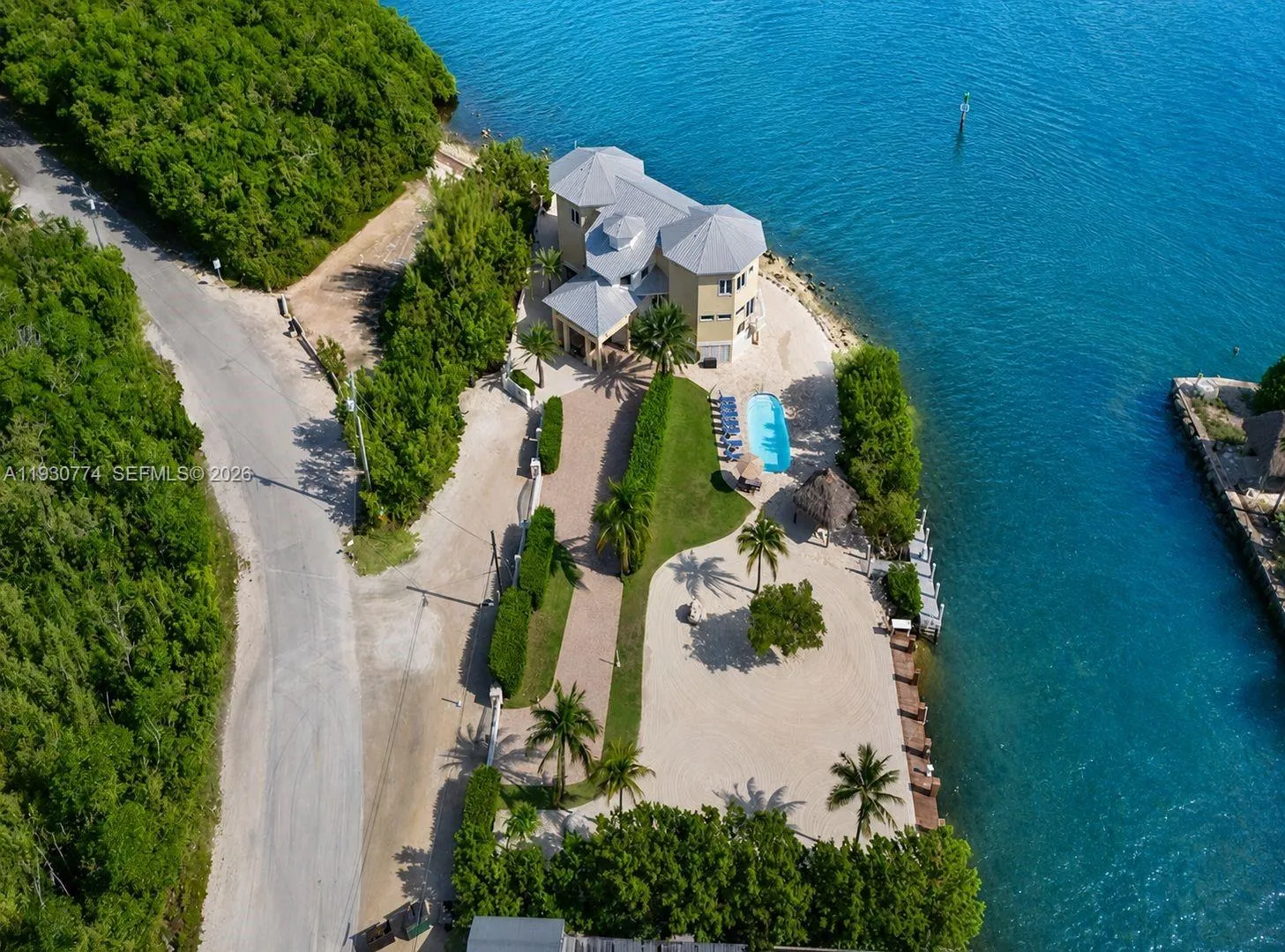 Foto de propiedad en 57 Garden Cove Drive, Key Largo, FL 33037 Key Largo con MLS# 