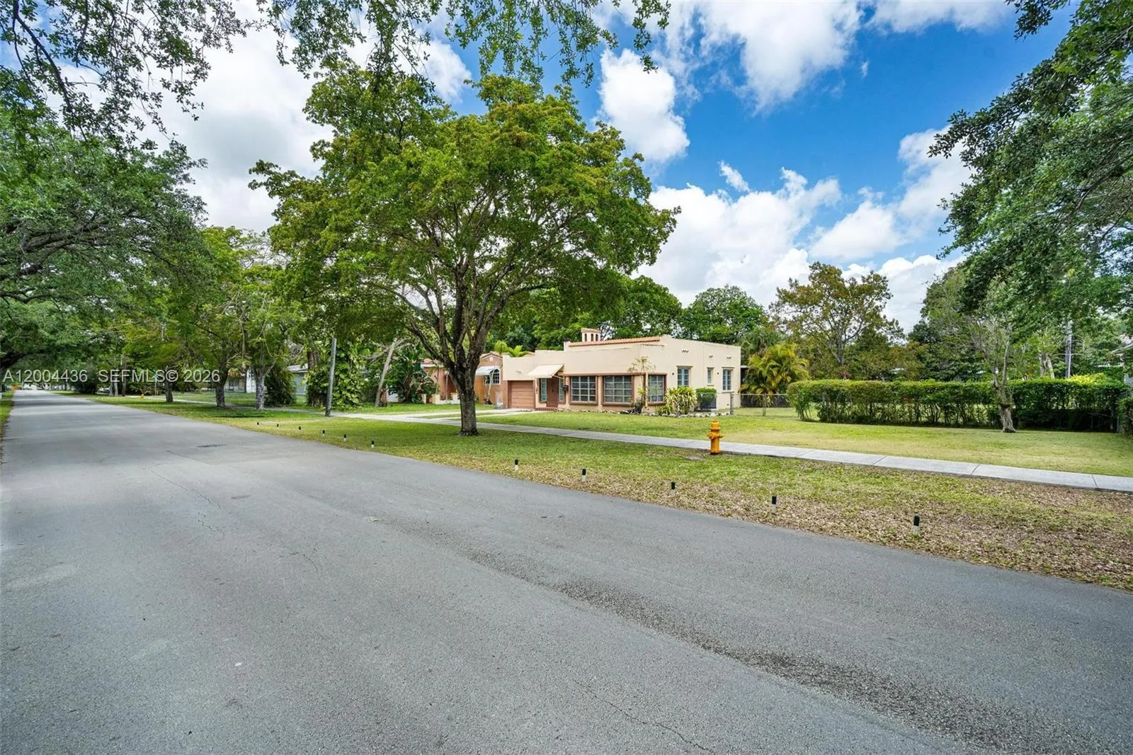 Foto de propiedad en 57 N Melrose Drive, Miami Springs, FL 33166 Miami Springs con MLS# 