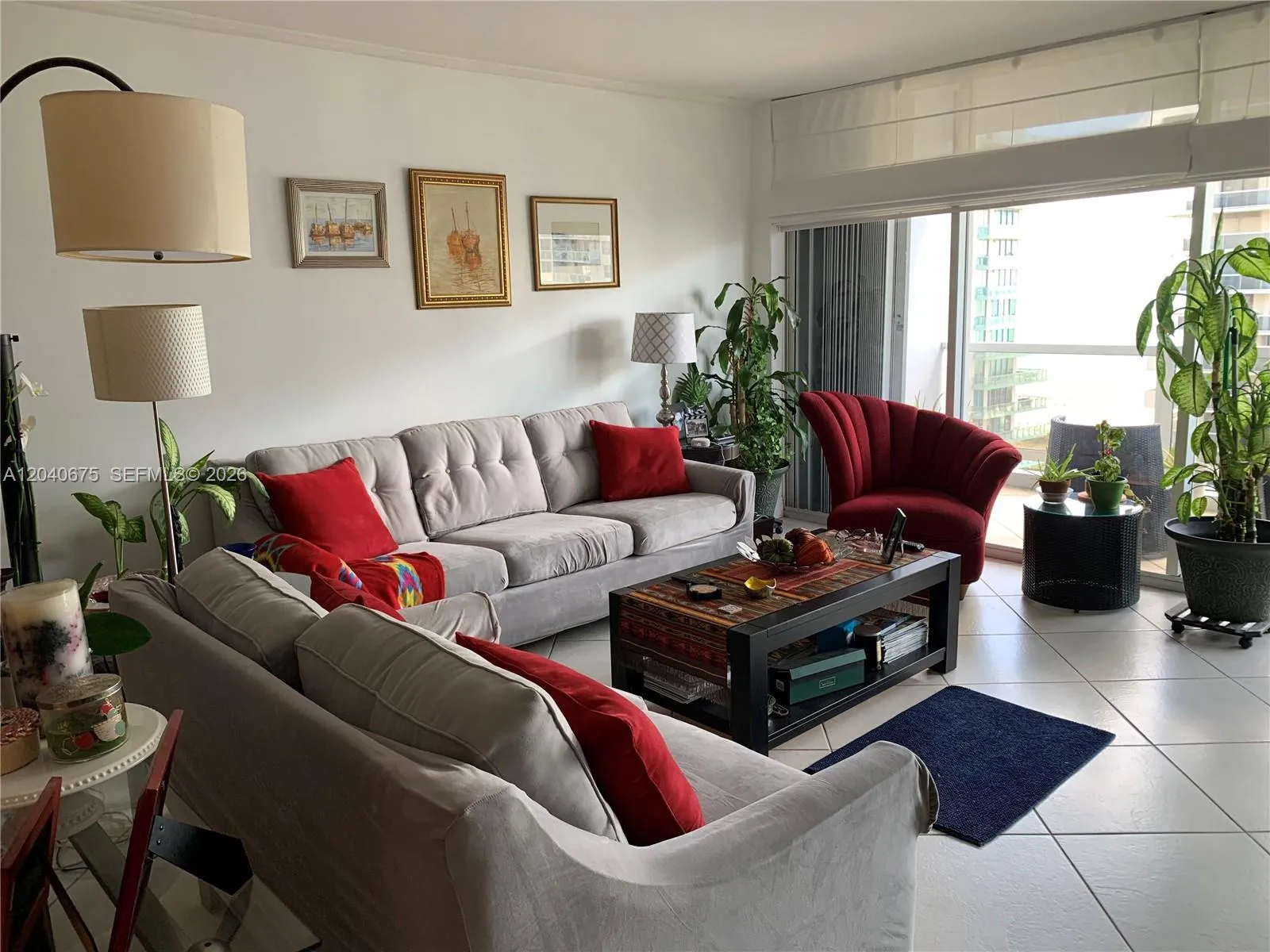 Foto de propiedad en 5700 Collins Avenue 12N, Miami Beach, FL 33140 Miami Beach con MLS# 